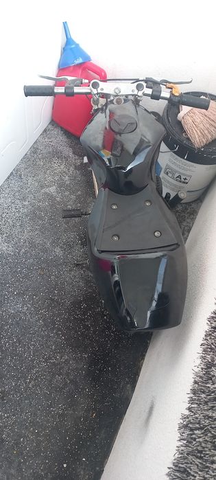 Vendo esta mota e está a trabalhar.