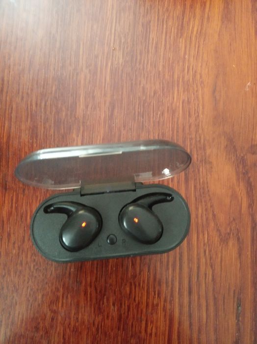 Продам безпровідні наушніки TWS-4