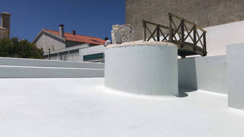 Construção de piscinas64739243764355121