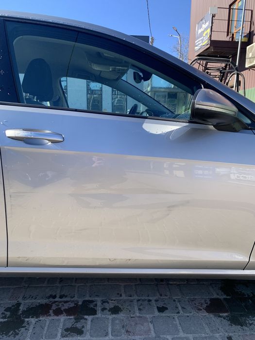 Двері на гольф 7(е-гольф) B7W