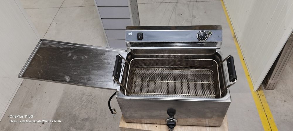 Fritadeira de bolas de Berlim