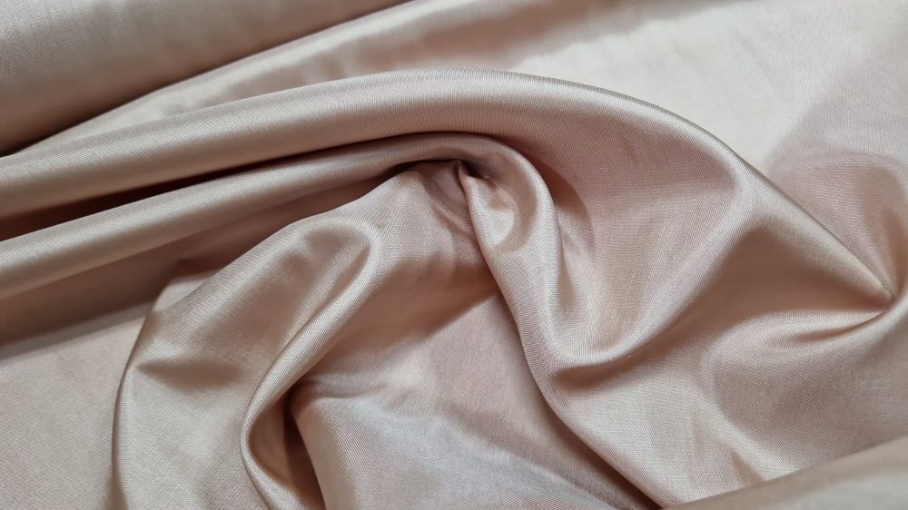 Podszewka brudny róż szer.140 cm,