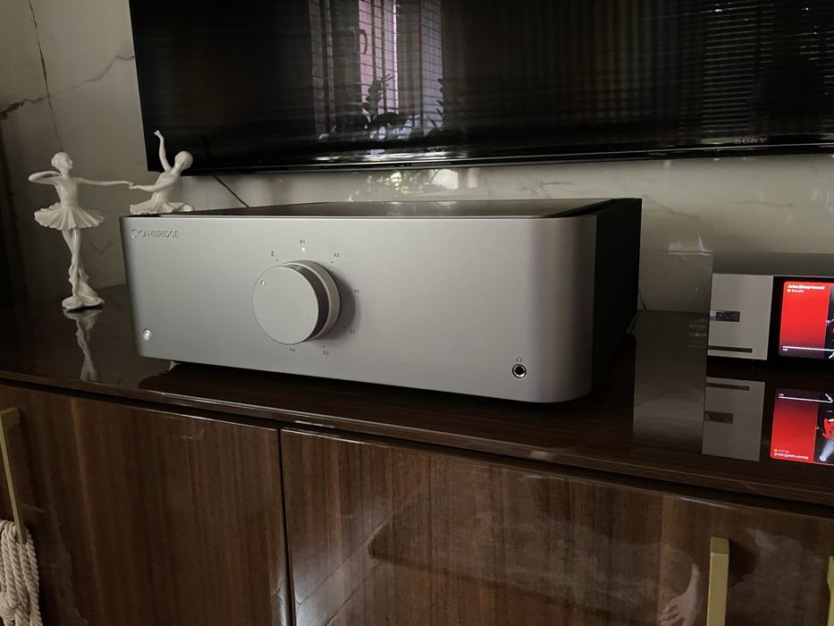 Cembridge Audio Edge A stan idealny na gwarancji HDMI