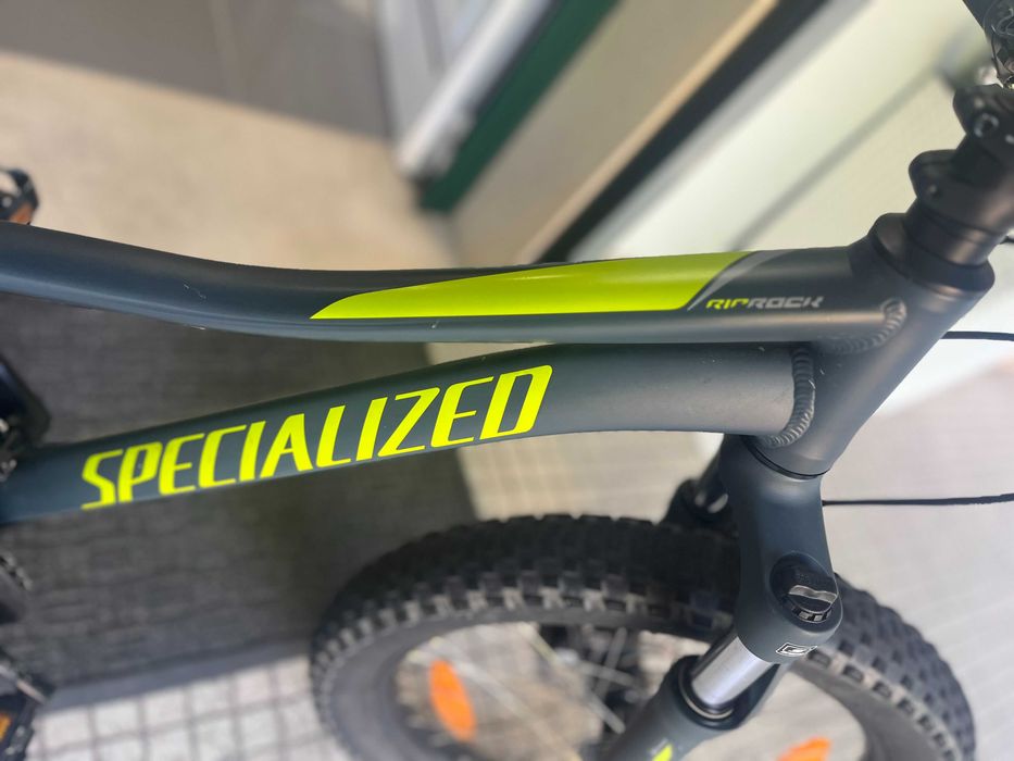 Bicicleta SPECIALIZED riprock 20