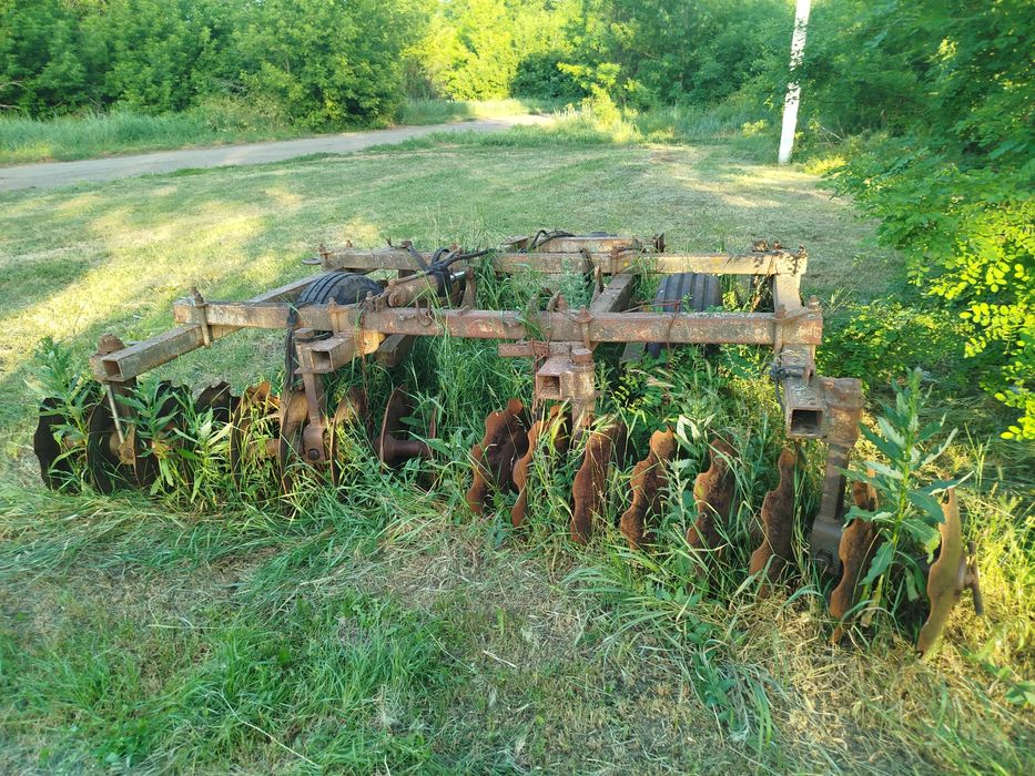 Продам сельхоз техніку.