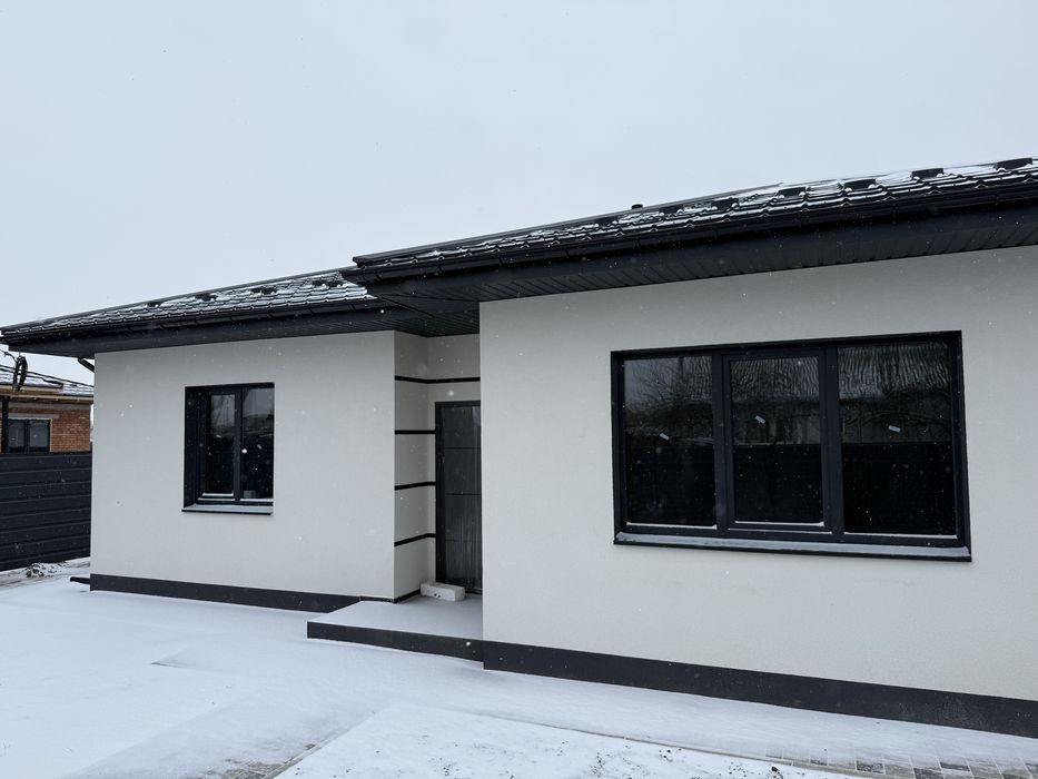 Новий будинок, щойно збудований єОселя. ГАЗ