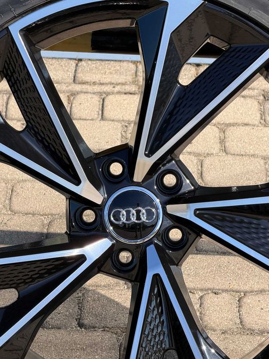 Nowe koła zimowe 18 cali Audi A3 S3 czarno srebrne połysk