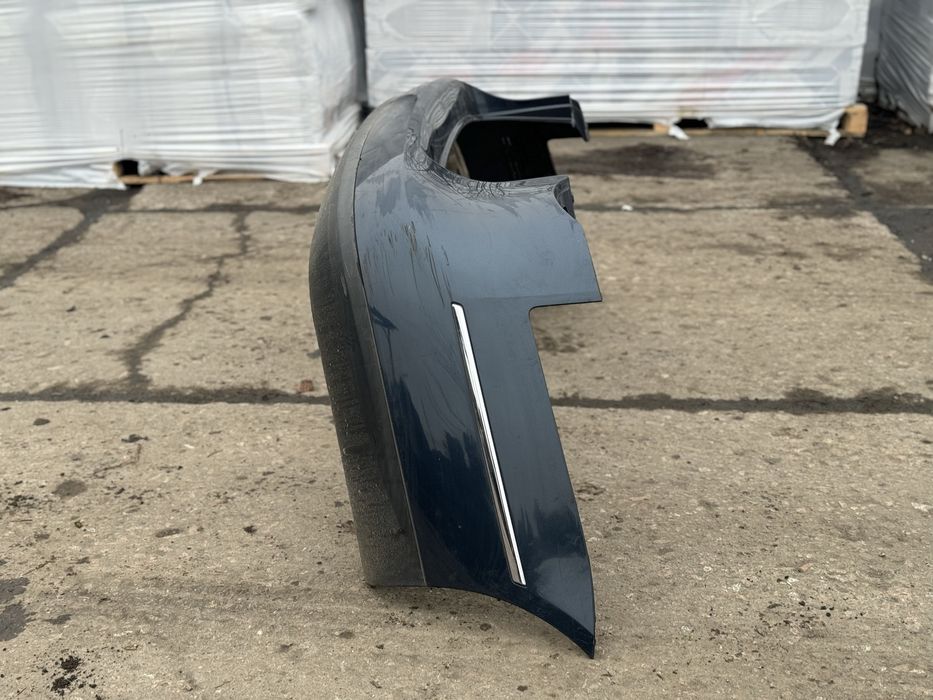 Задній бампер Passat B6 універсал в колір пассат б6