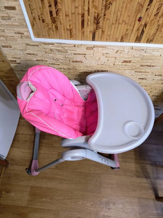 Дитячe крісло для годування Chicco ooly star 2