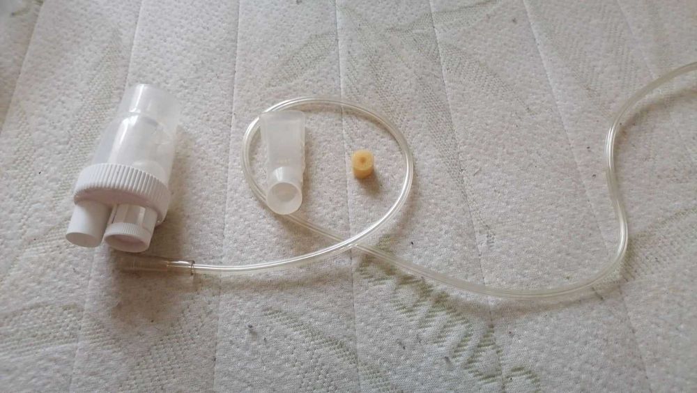 Інгалятор Ингалятор Небулайзер компрессорный Rossmax NB100