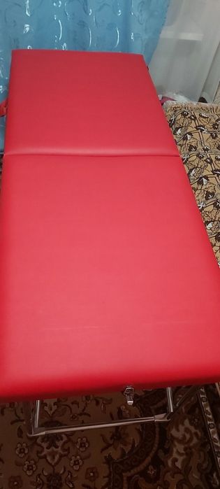 Продам кушетку 2900