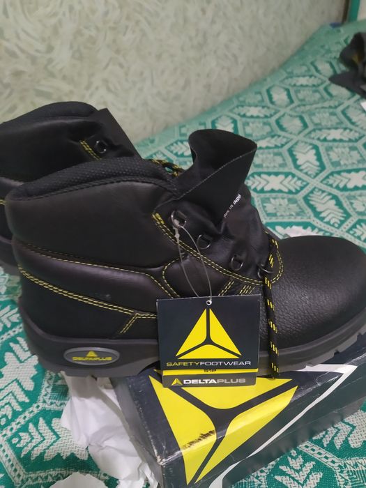 Рабочие ботинки.Новые.41 размер.