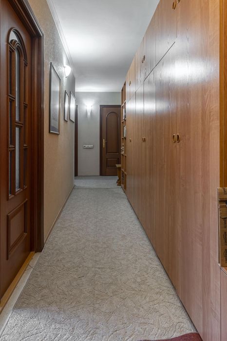 Продаж 3к квартири Київ, Верховинна 87 (метро Житомирська)