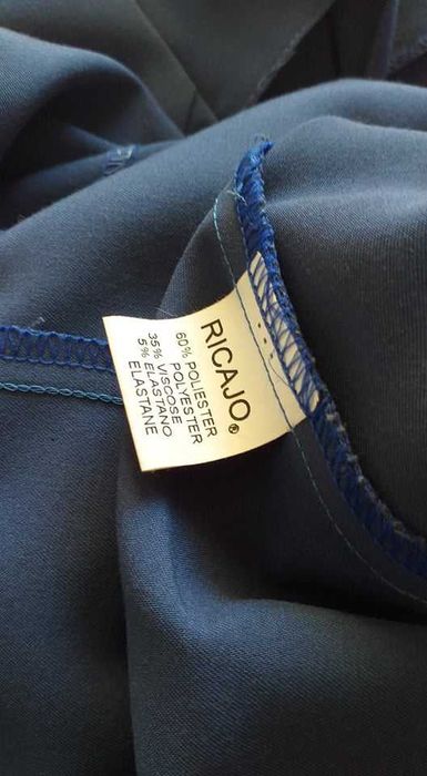 vestido azul muito confortável