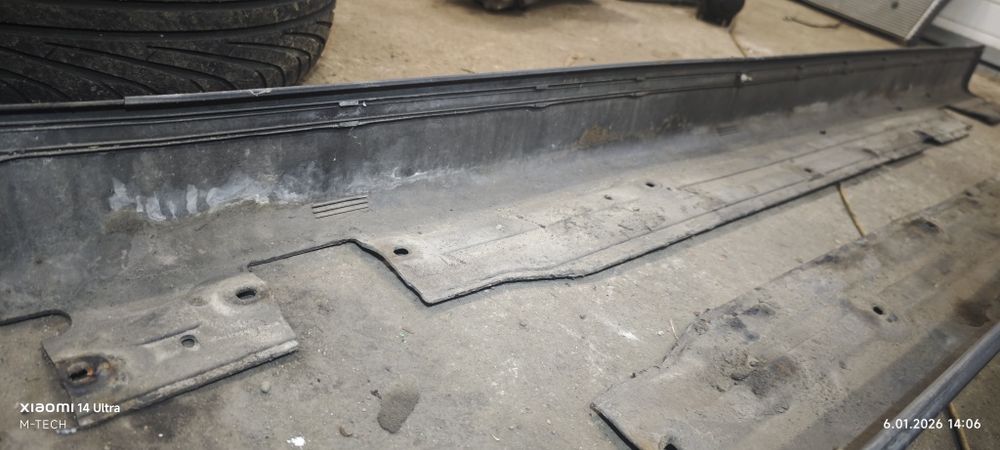 Nakładki na progi BMW E38 long po lift 750il