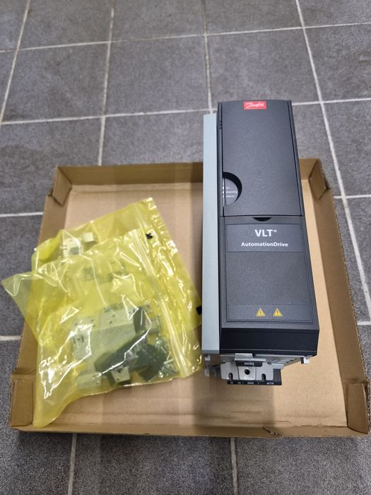 Falownik danfos FC-302  Vlt 2.2kW nowy