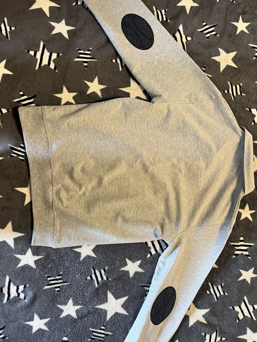 продаю дитячу б/у кофту в гарному стані