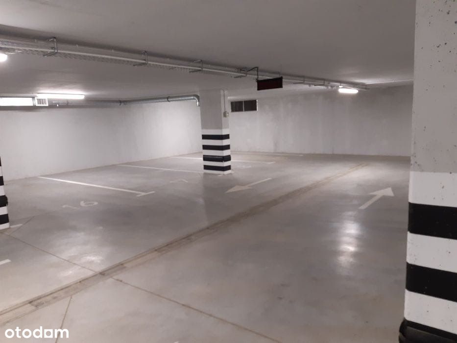 Miejsce postojowe poziom -1 w budynku Ornament ul. Powstańców Śląskich