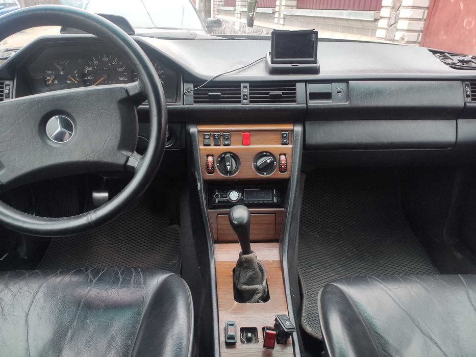 Mercedes-Benz E-Class S124 2.5 Дизель