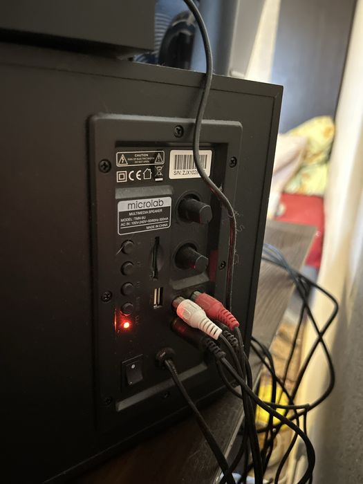 Колонки MICROLAB з самбуфером