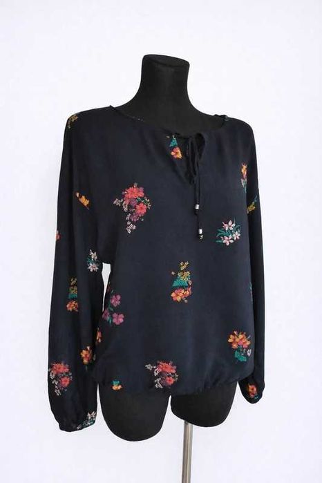 Bluzka C&A czarna w kwiaty lejąca wiskoza 42 XL