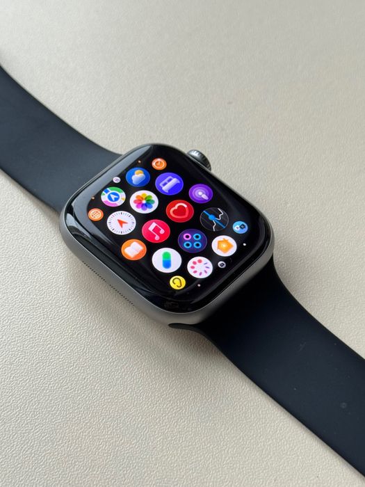 Apple Watch Series 11 42mm • 100% АКБ • Гарантия до 22.01.2027
