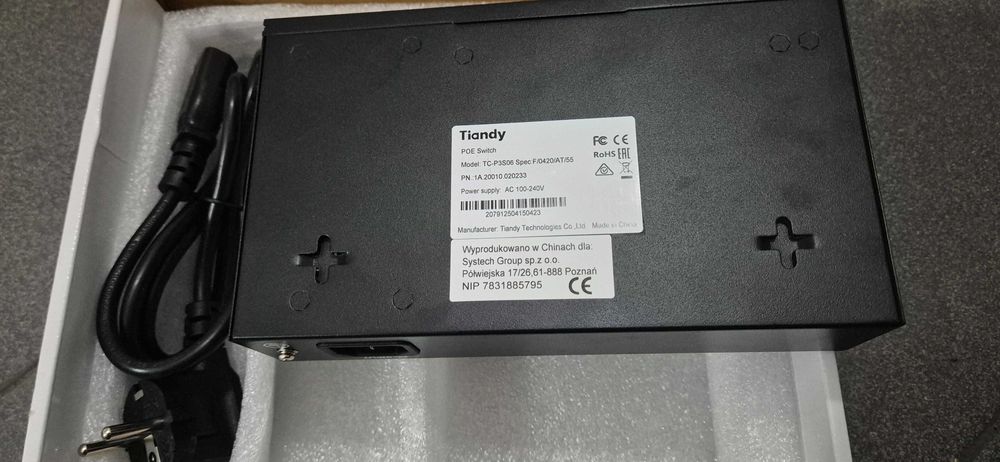 4-portowy switch PoE Tiandy TC-P3S06 SPEC:F/0420/AT/55.