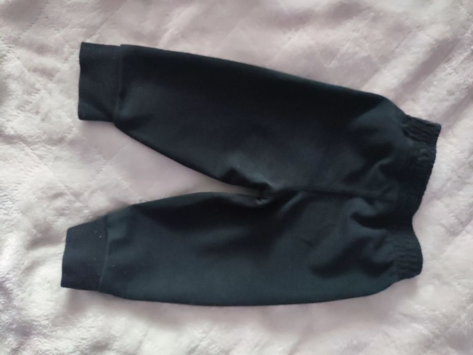 Spodnie dresiki niemowlęce Nike rozmiar 62