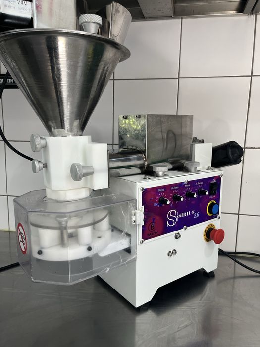 Modeladora de Salgados e Doces Sirius 2.5