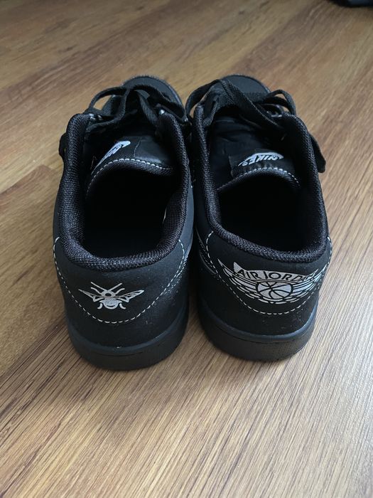 Продам кросівки nike dunk low travis skott