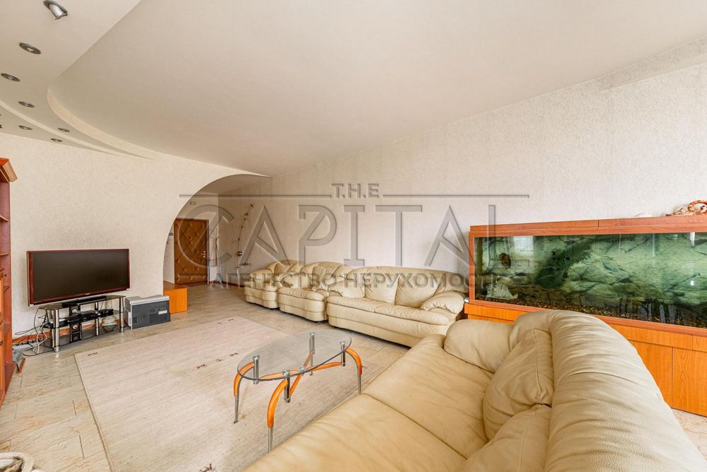 Аренда квартиры,  ул. Хмельницкого Богдана, Центр