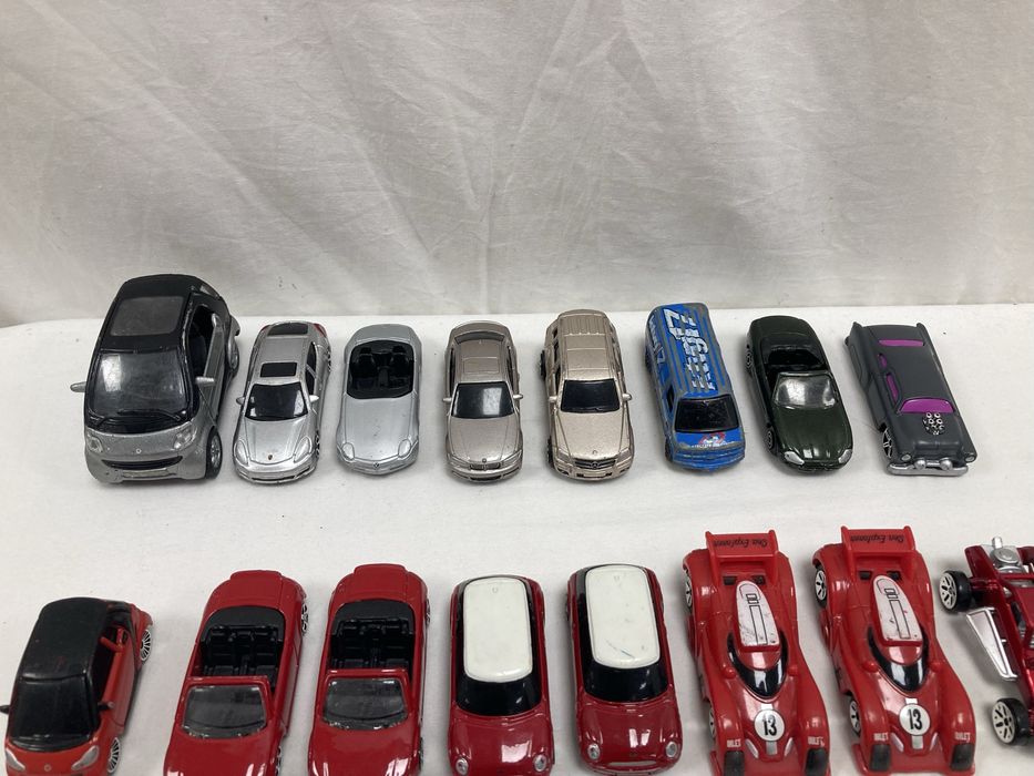 Lote 26 miniaturas Maisto