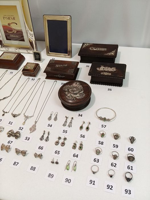 Prata Antiga - Diversos artigos disponíveis (molduras, colares, pingentes, pulseiras, anéis, espelhos, terços, caixas, salvas)