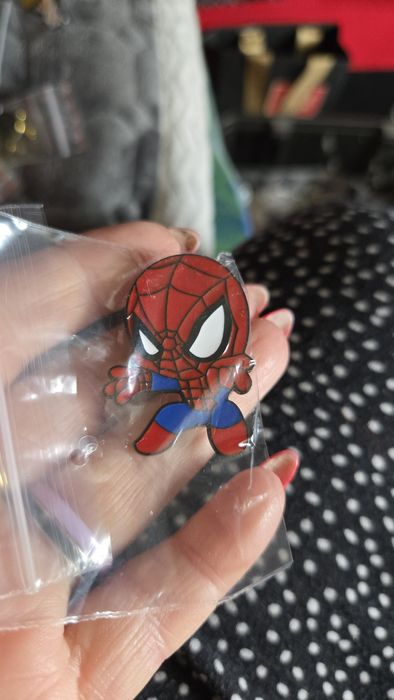 Przypinka Spider-Man