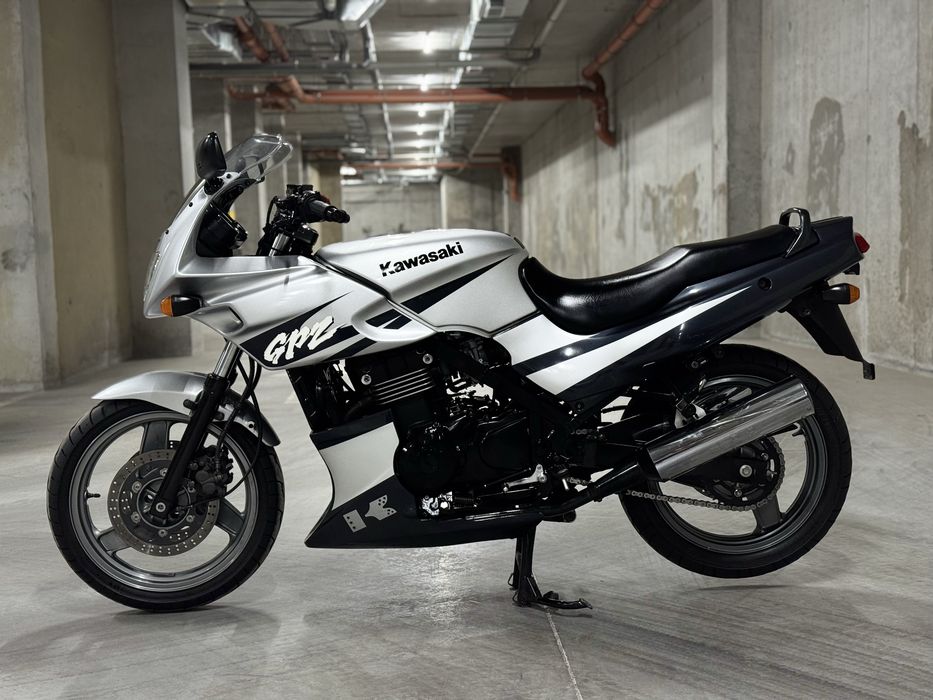 Мотоцикл Kawasaki GPZ500