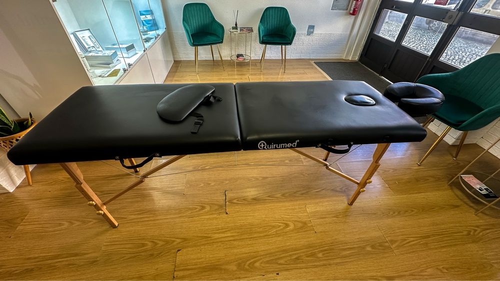 Marquesa portátil de madeira com suporte cabeca e bracos (180X60 cm)