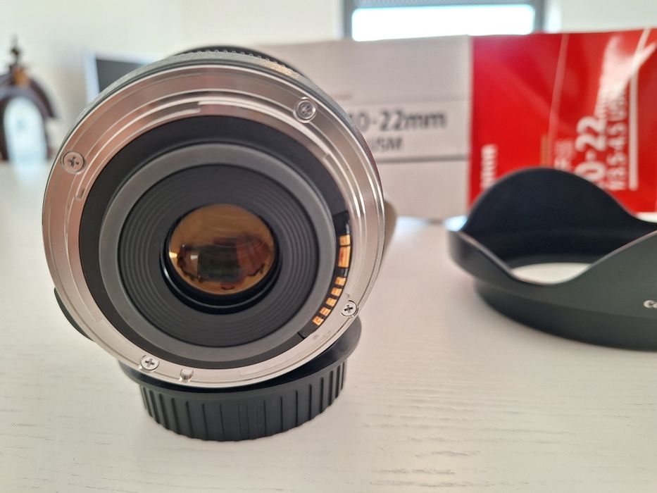 Canon 10-2mm EF-S F3.5-4.5 USM