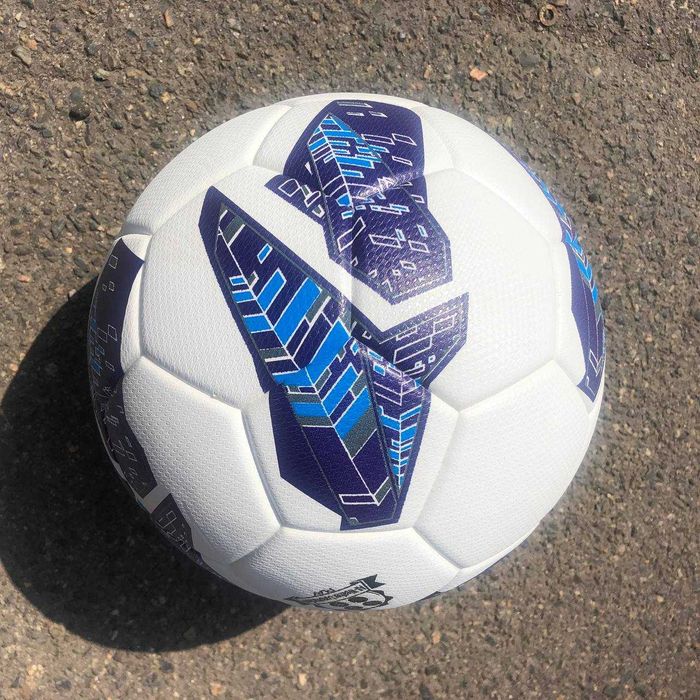 М'яч футбольний безшовний Winner Super Primo