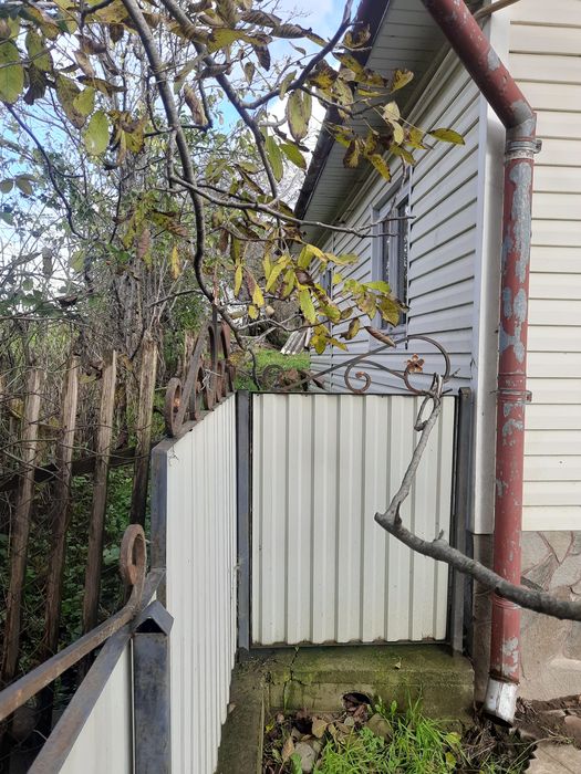 Продам будинок  к хорошому стані  кому потрібно  дзвоніть.