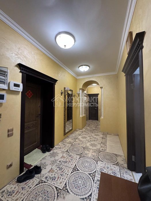 Сдається в оренду  2-кім кв 85 кВ.