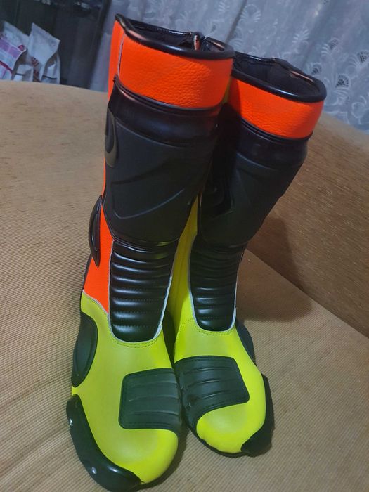 Botas motard novas lindas e desportivas tamanho 45