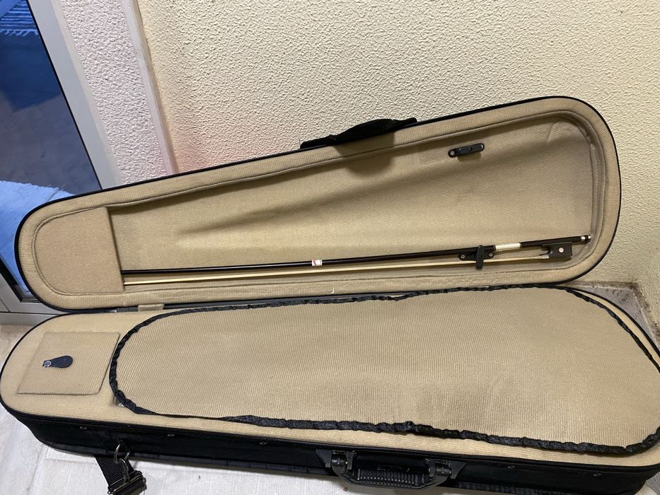 Violino 4x4 com capa de transporte