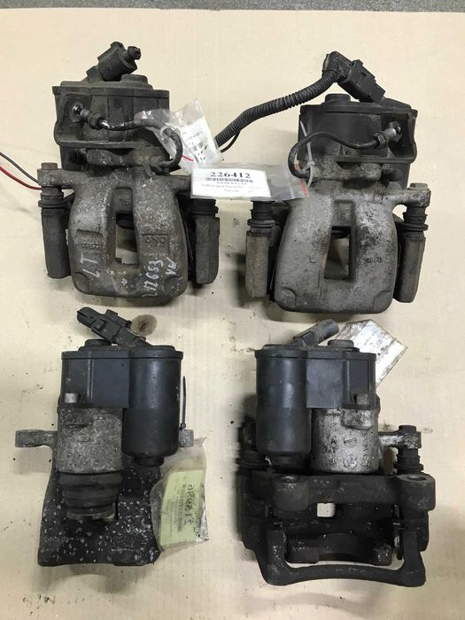 Суппорт супорт задній гальмівний Volkswagen Passat B6