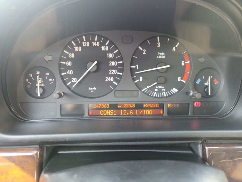 BMW E39,3л дизель автомат 2003