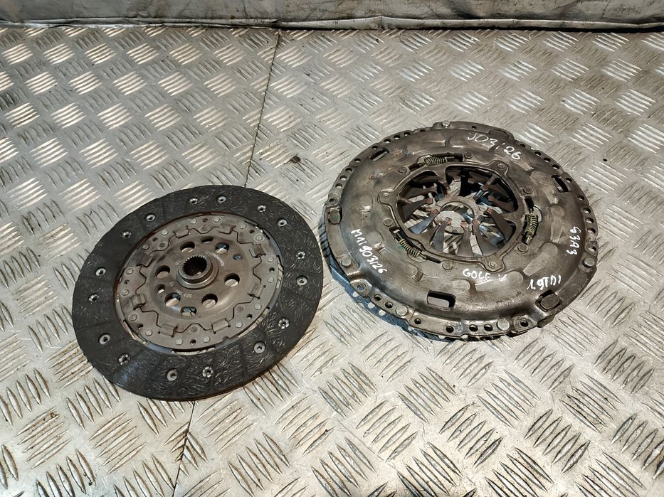 Tarcza Sprzęgła + Docisk Vw Golf V 5 1.9 Tdi 105 Km