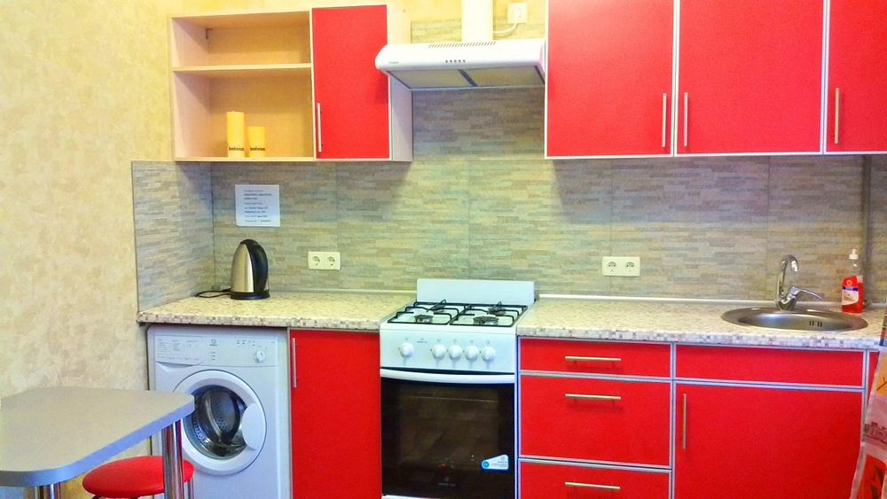 Посуточно.Салтовка. Героев труда. Новостройка