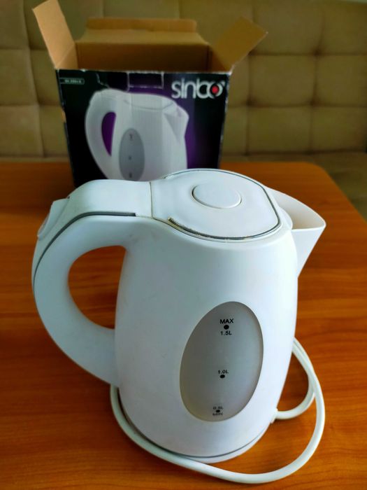 продам электрочайник Sinbo SK 2384 B б/у