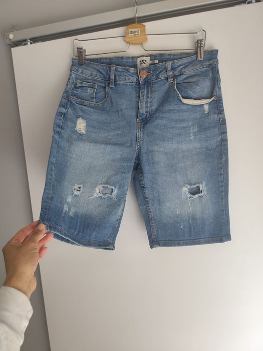 Spodnie jeansowe szorty dżinsowe przetarcia XS denim Bermudy