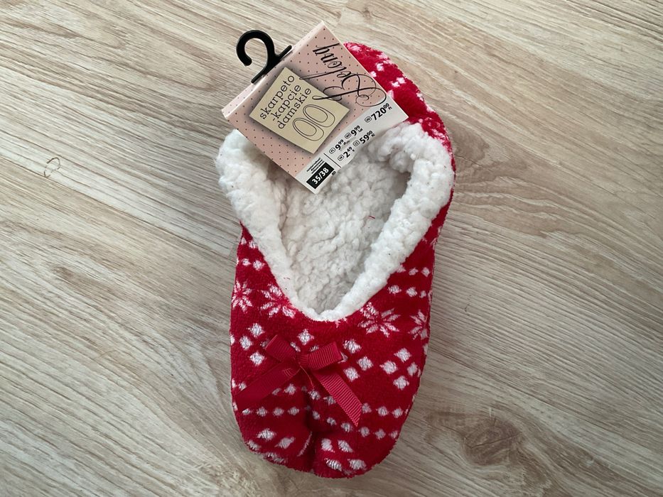 Kapcie damskie czerwone 35-38