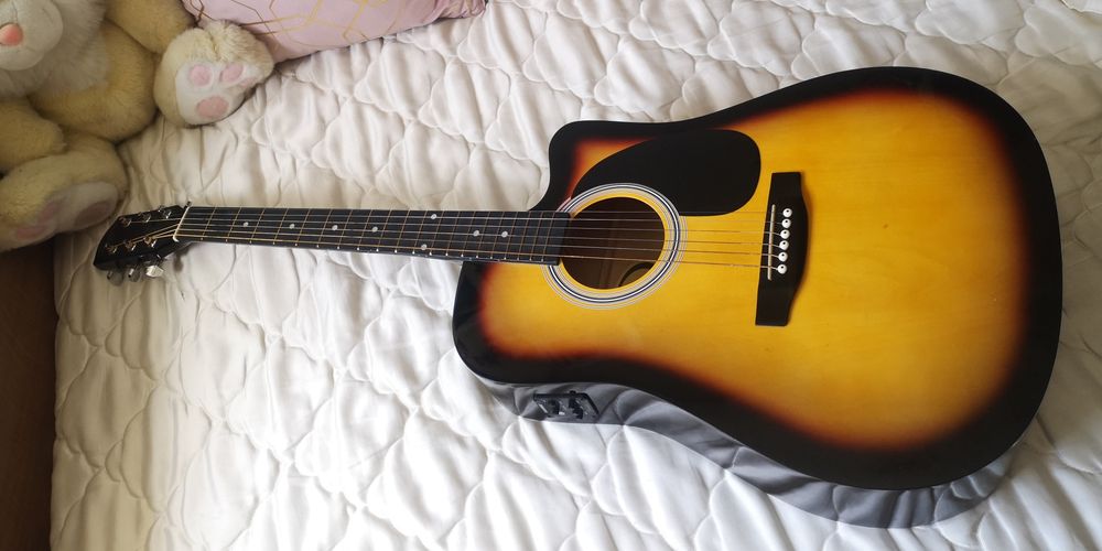 vIOLÃO eletrico  Dreadnought Cutaway Pré-FISHMAN